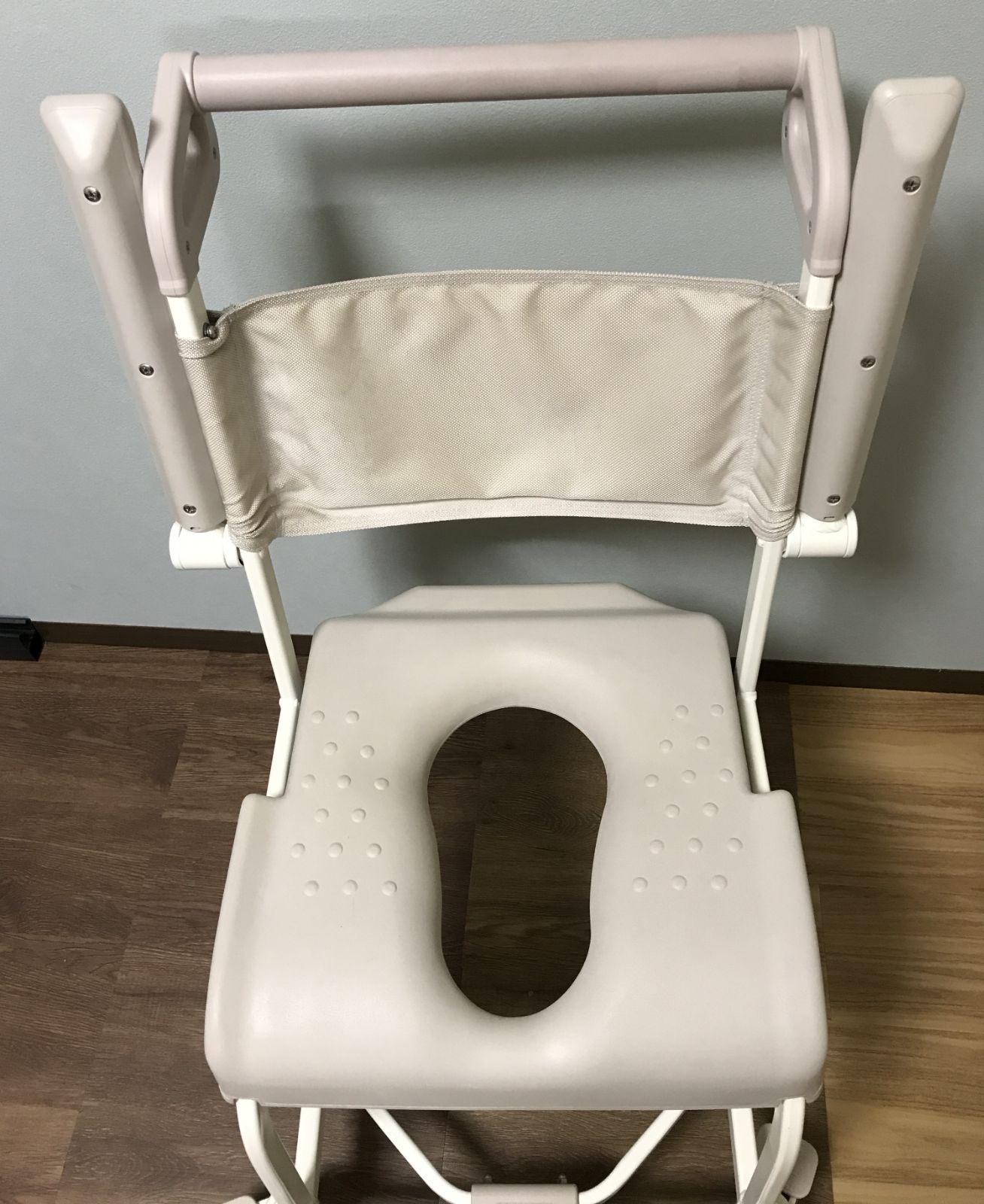 中古良品 TOTO 水回り用車椅子 4輪キャスタータイプ トイレ 風呂