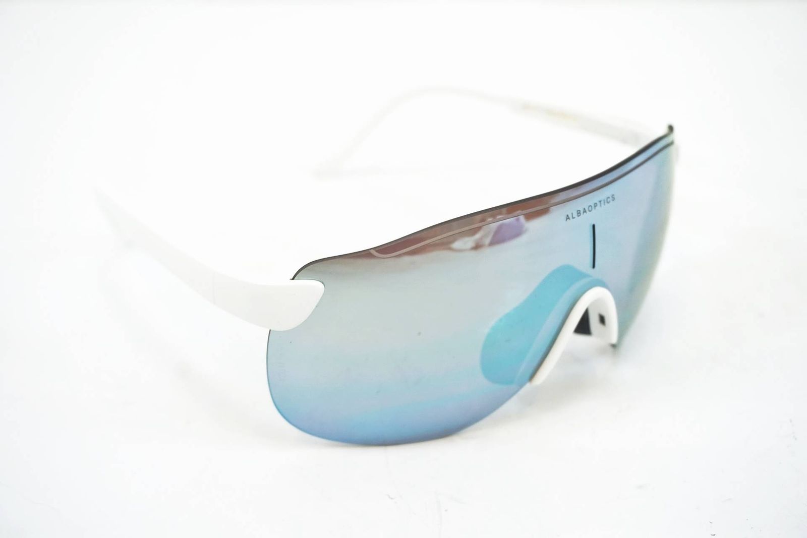 アルバオプティクス ストラトス 調光レンズ ALBA OPTICS ｱﾙﾊﾞｵﾌﾟﾃｨｸｽ