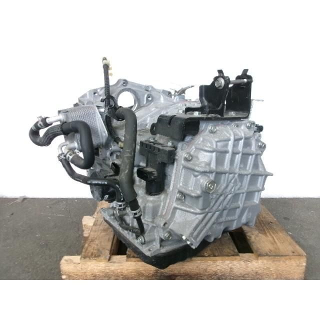 DBA-AGZ10 6速オートマチックミッション