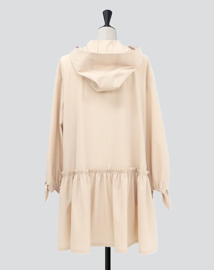 【極美品】FOXEYフォクシーニューヨーク ウォータープルーフレイニー