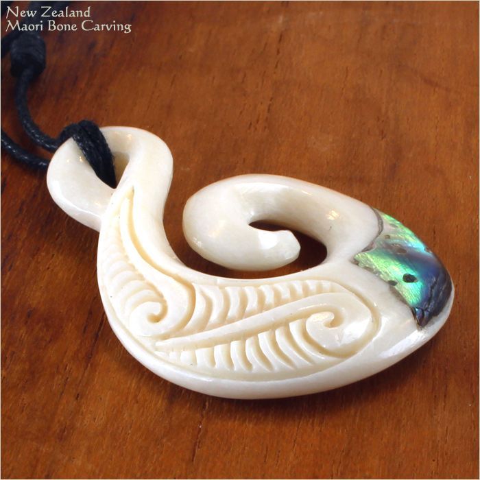 手彫り工芸品 手彫り マオリ族 お面 ニュージーランドの工芸品