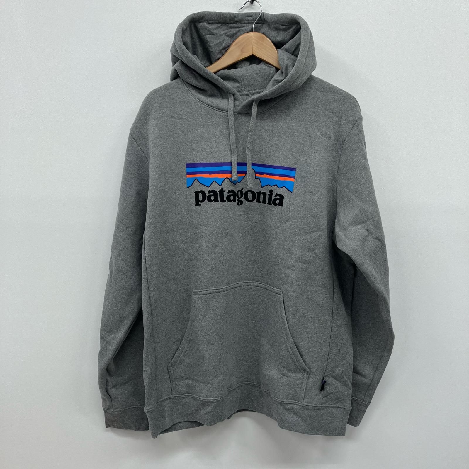 イオン広店 patagonia パタゴニア パーカー P-6 ロゴ アップライザル フーディ 39622 グレー サイズ L 100