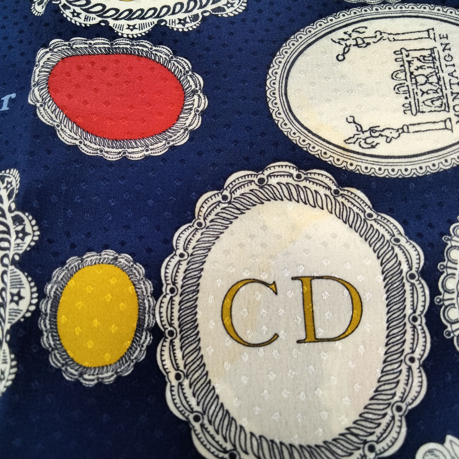新品❗️レア❗️早い者勝ち❣️クリスチャンディオール❗️ハンカチ❗️スカーフ❗️ ✨CHRISTIAN DIOR✨クリスチャン・ディオール スカーフ - メルカリ