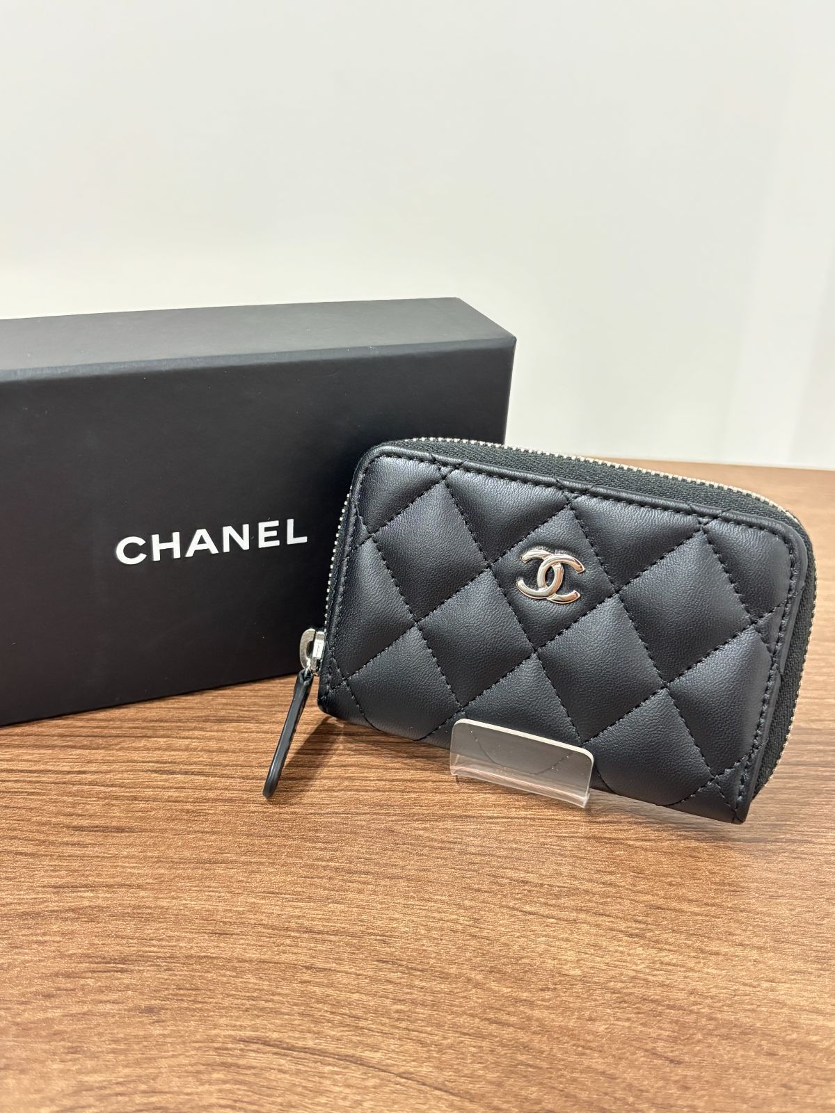 CHANEL シャネル マトラッセ ラウンドファスナーコインケース ギャラ 箱 保存袋付き 2658