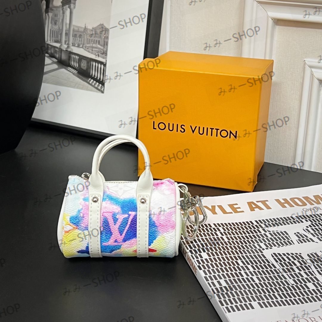 LOUIS VUITTON ルイヴィトン キーホルダー ポーチ アクセサリー ルイヴィトン モノグラム