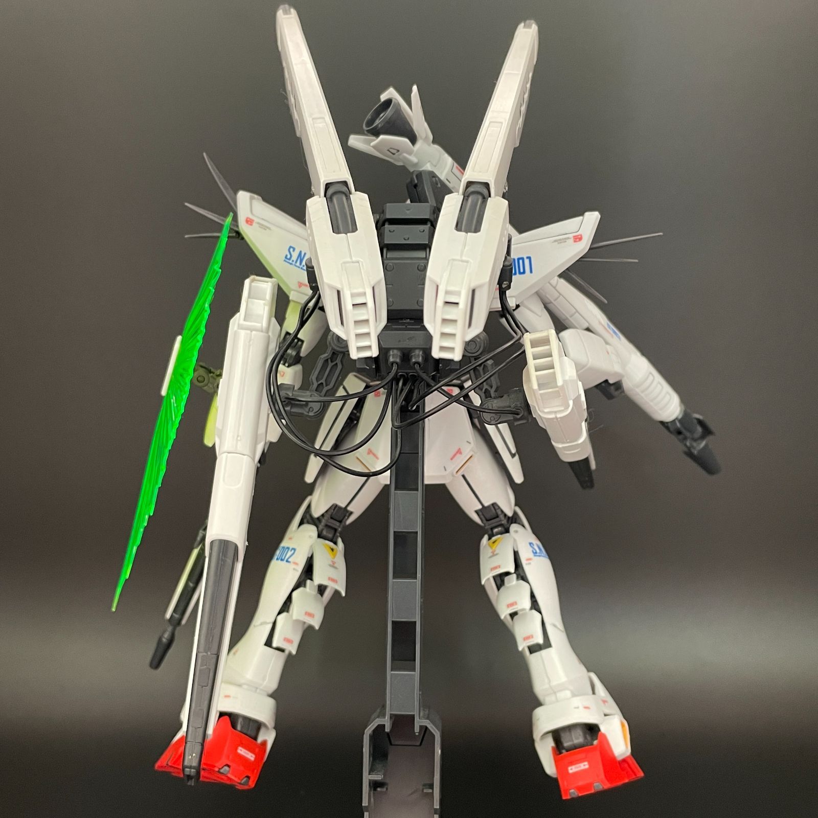 ガンプラ【中古品】 MG 1/100 ガンダムF91 Ver.2.0 ツイン