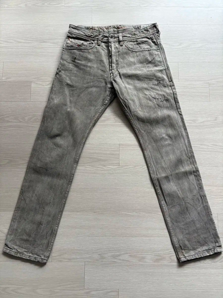 正規品 DIESEL(ディーゼル) Braddon 887D サイズ: 30x30