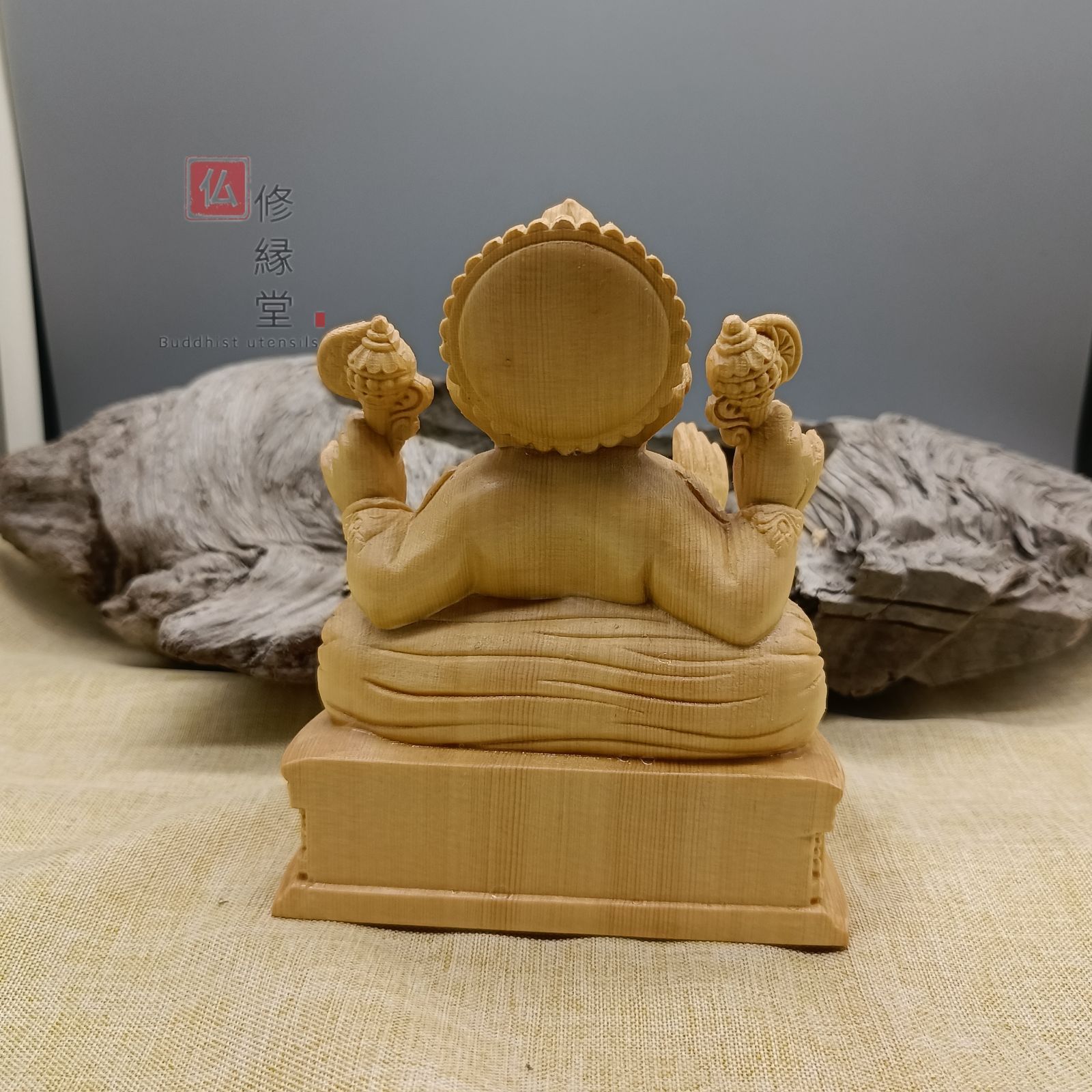 珍品 木彫り 仏像 八宝仏座像 彫刻 仏教美術品 柘植材 仏師で仕上げ 