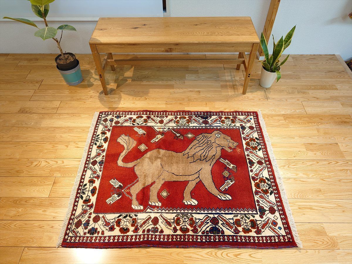 メルカリ 目玉 ペルシャ ギャッベ アマレバフト ラグ 115x95cm ライオンギャッベ 赤色 PS8774