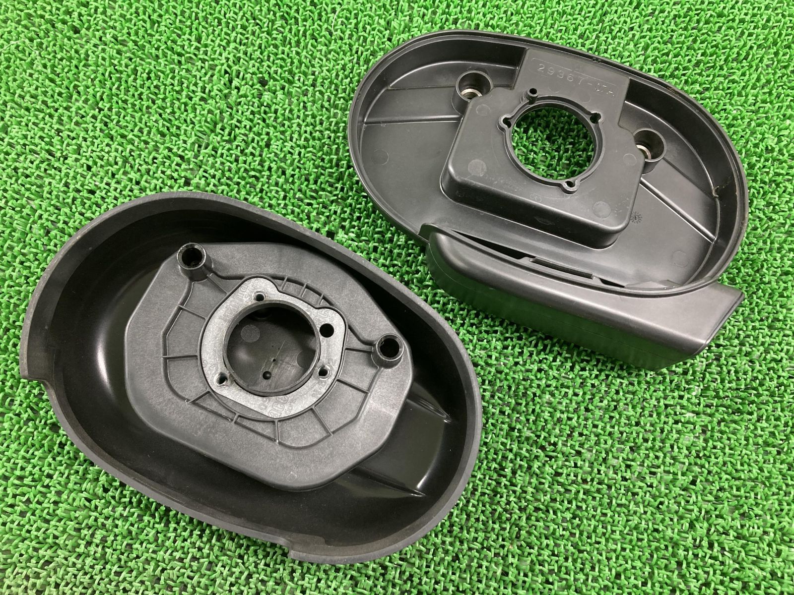 XL883R エアクリーナーボックス 5HD4CS2157K447*** ハーレー 純正 バイク 部品 2007年式外し 割れ欠け無し 品薄 希少品 エンブレム 車検 Genuine:22212028