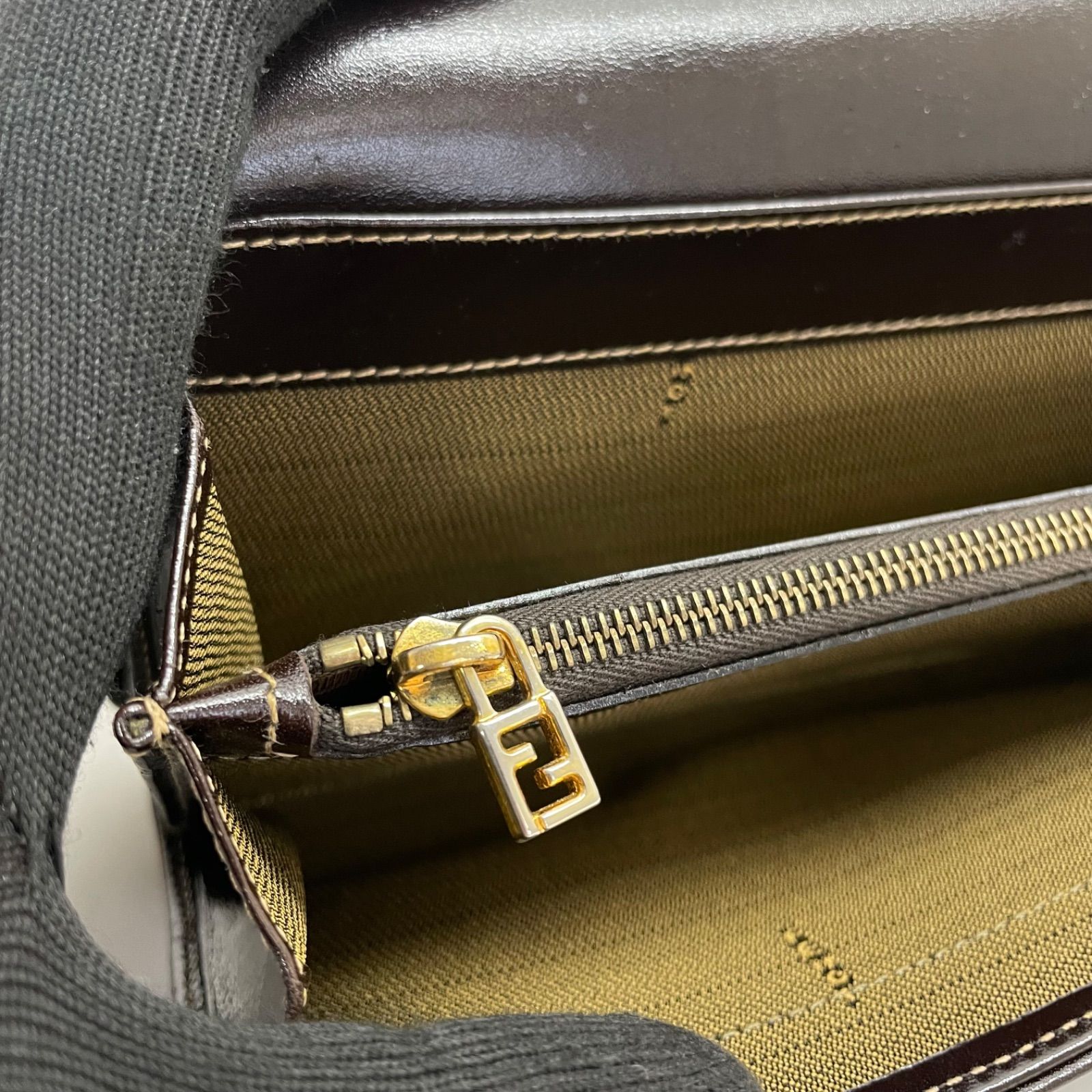 2076 FENDI フェンディ 長財布 レザー ダークブラウン FENDI長財布