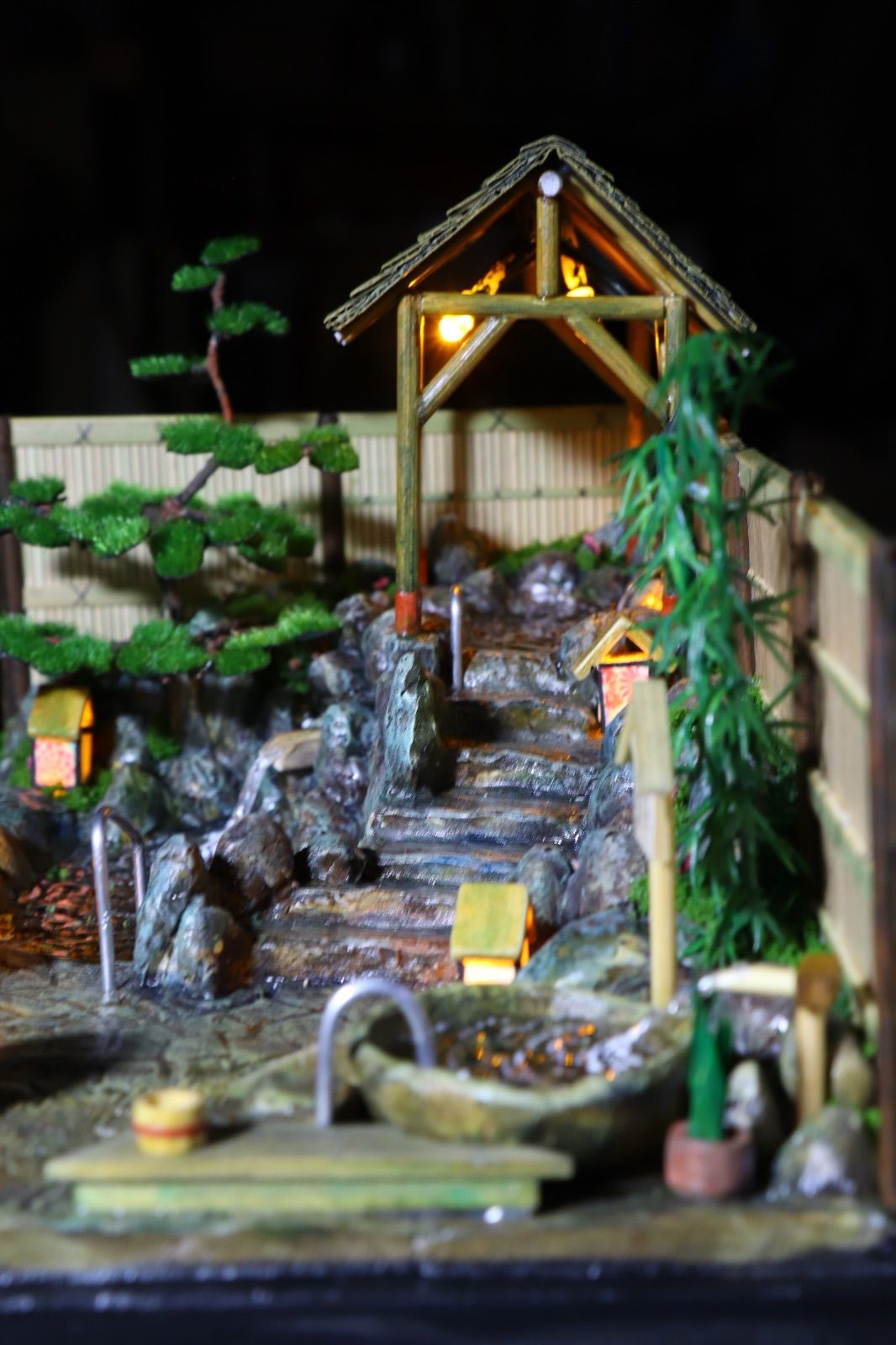 ミニチュア老舗旅館の温泉 ジオラマ ハンドメイド - メルカリ