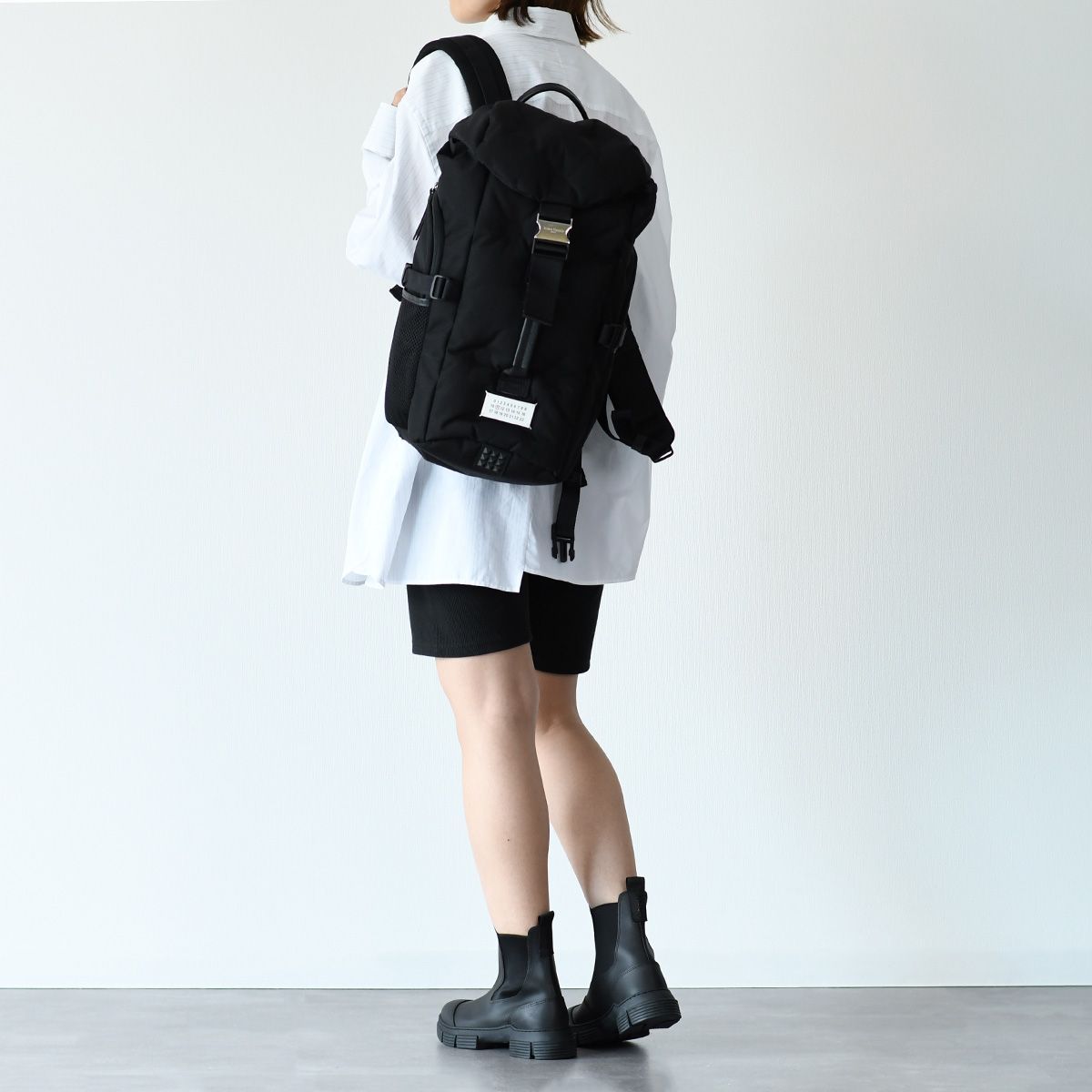 MAISON MARGIELA リュックサック SB1WA0007 Maison Margiela 「High tech」ミディアム バックパック (Maison