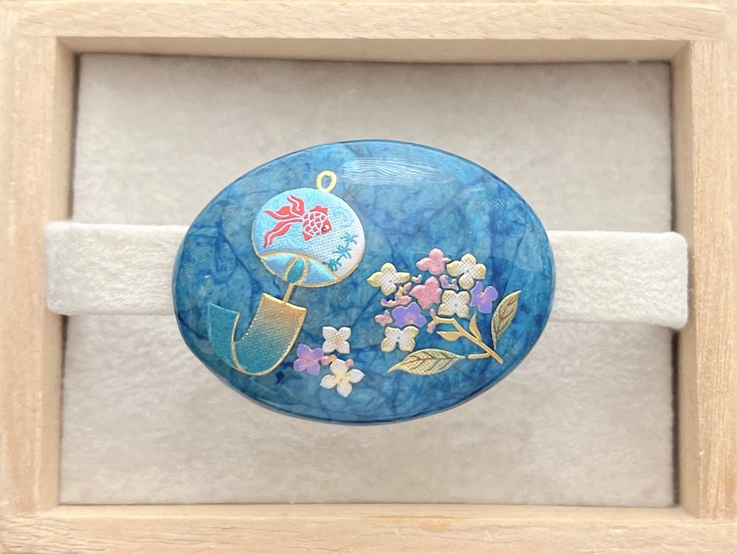 ☆〜天然石 ブルーリップルジャスパー 風鈴に紫陽花 浴衣 帯留め40×30 