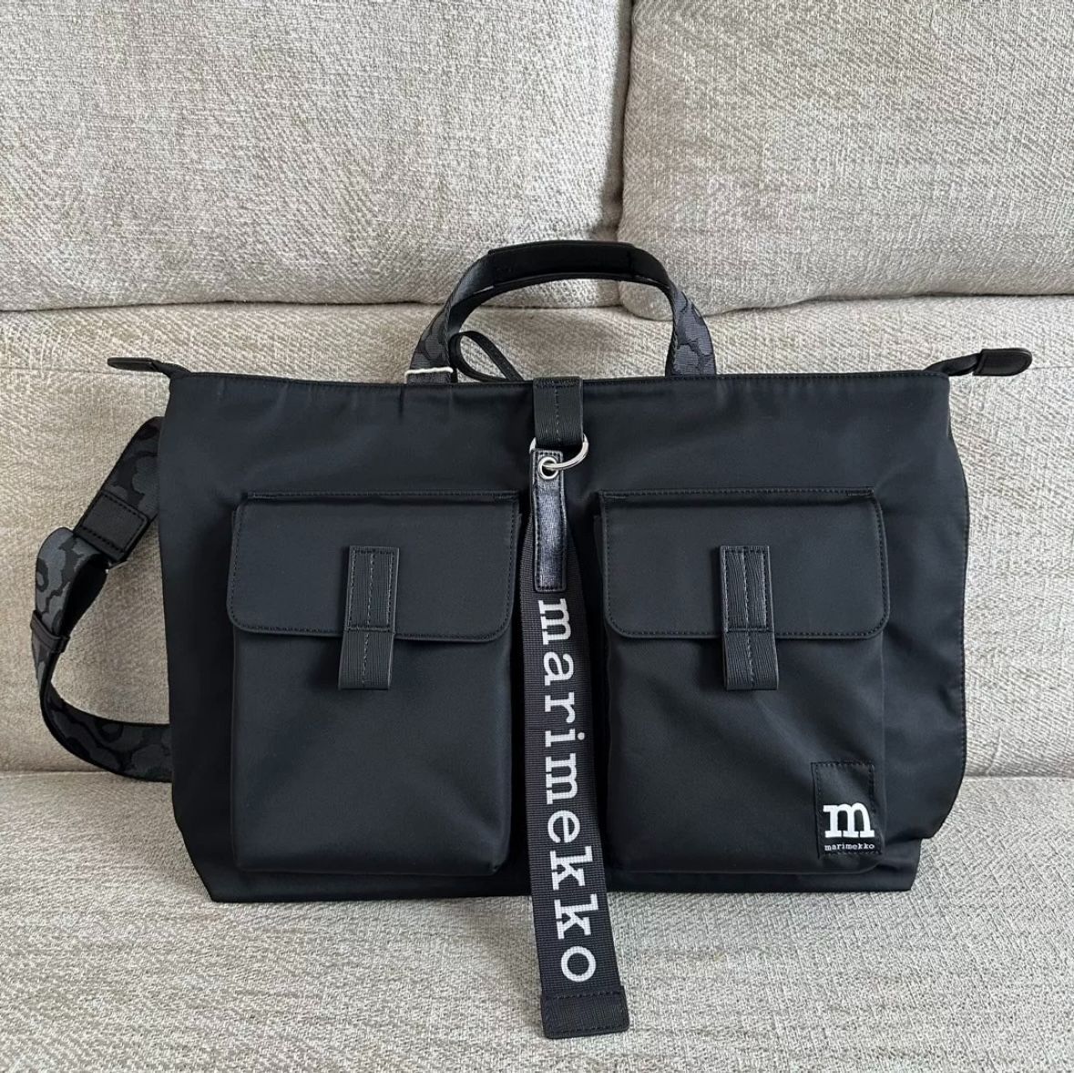 マリメッコ marimekko Everything Messenger Solid ショルダーバッグ