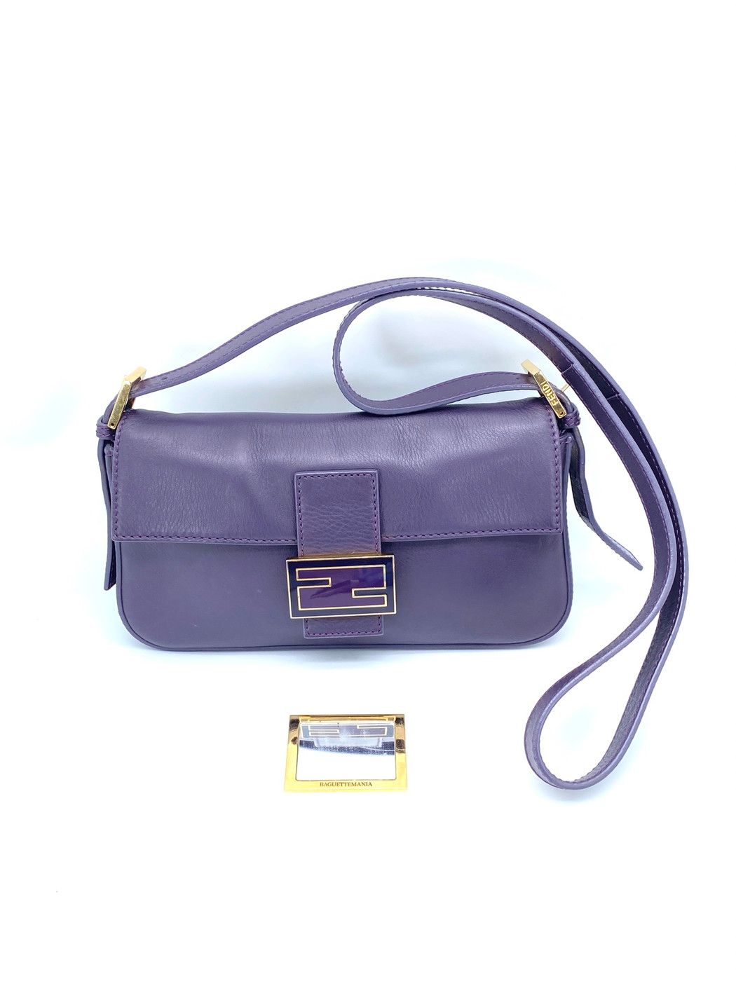 FENDI マンマバケット パープル 紫 FENDI フェンディ マンマバケット ショルダーバッグ レザー パープル