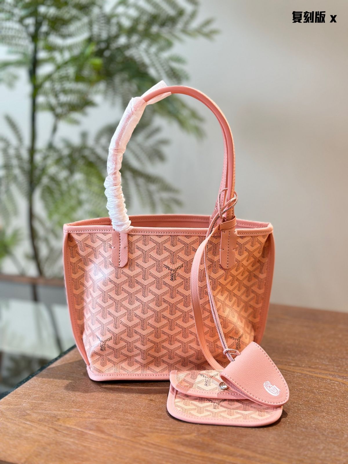 すぐ届く【GOYARD】プチ・フロ・ミニバッグ レザーストラップ付 今日特価】Goyard Mini Tote マルチカラー トートバッグ-WTO輸入
