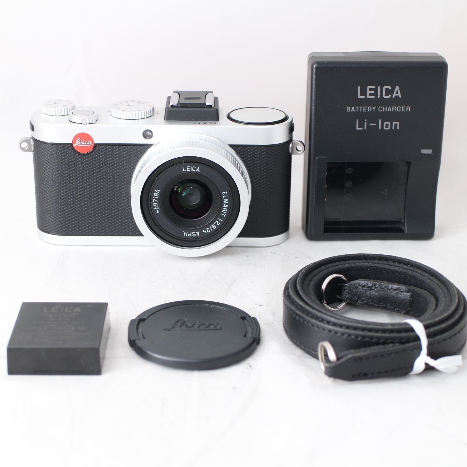 Leica X2 Silver コンパクトデジタルカメラ ライカX2 シルバー ☆美品☆ Leica X2 Silver ライカ コンパクトデジタルカメラ ライカX2