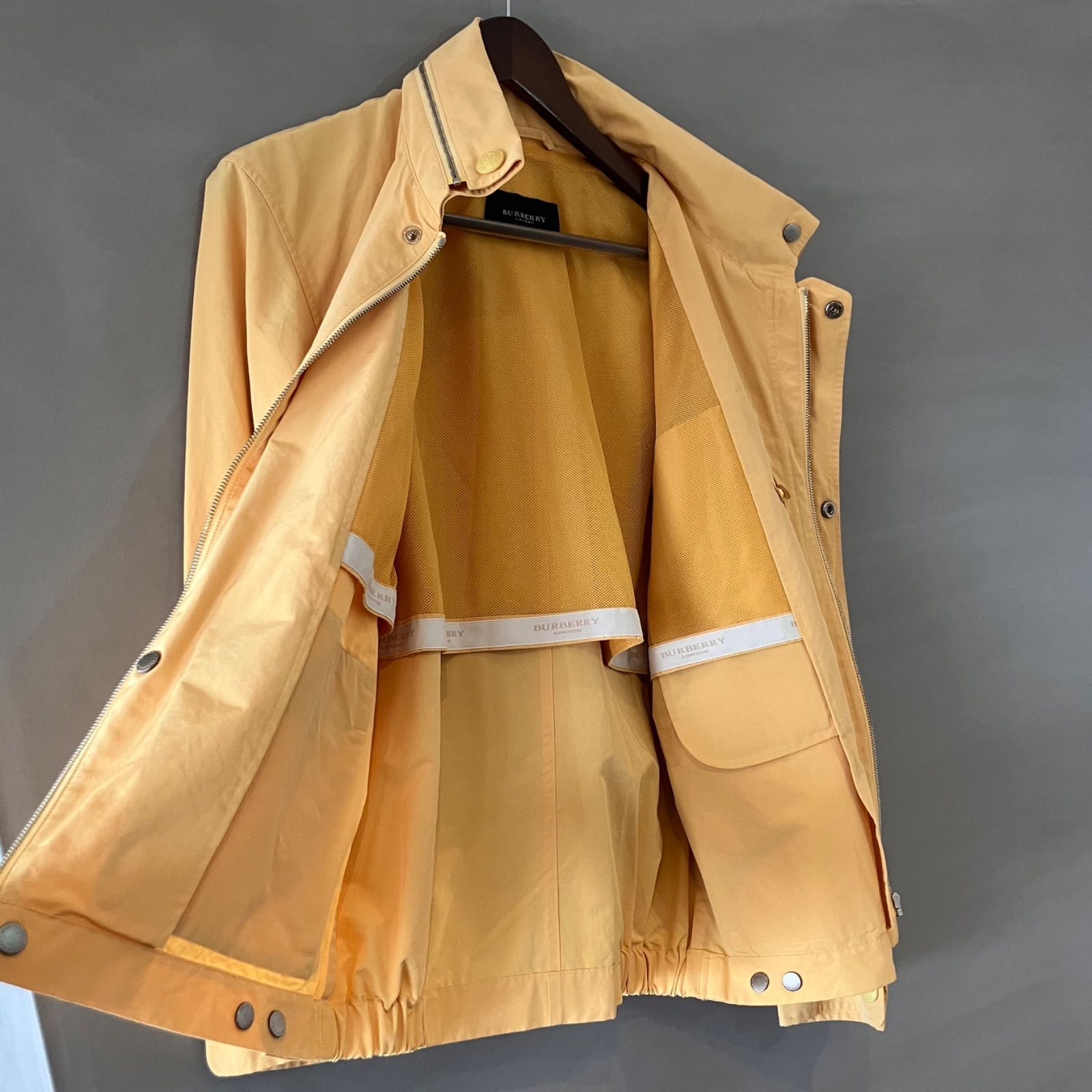 BURBERRY LONDON バーバリー ロンドン ジップアップブルゾン フード 