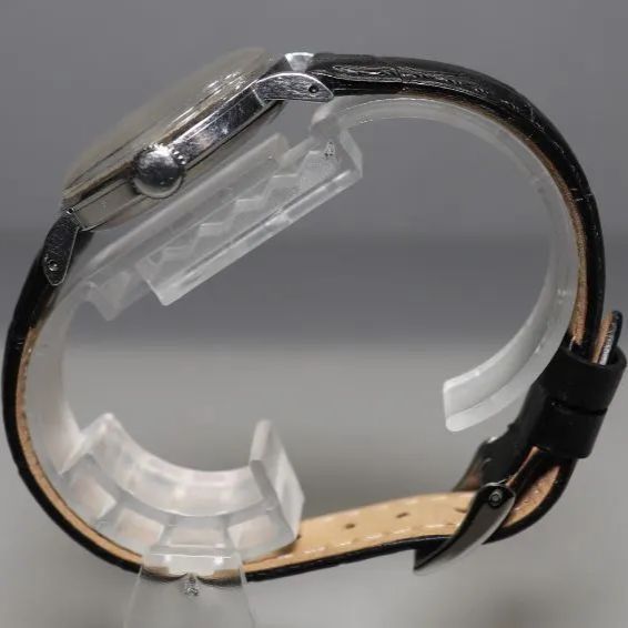 【1940s】SEIKO スモセコ OH済 ヴィンテージ腕時計 ※訳あり品 1940s】SEIKO スモセコ OH済 ヴィンテージ腕時計 ※訳あり品