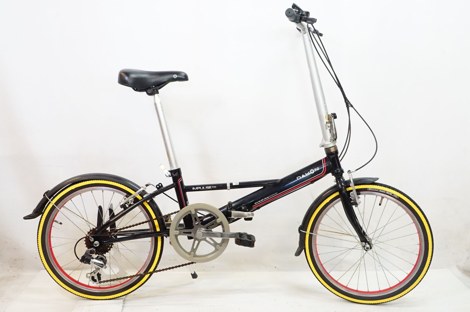 Dahon impulse D6、折りたたみ車、レッドカラー ダホン インパルス