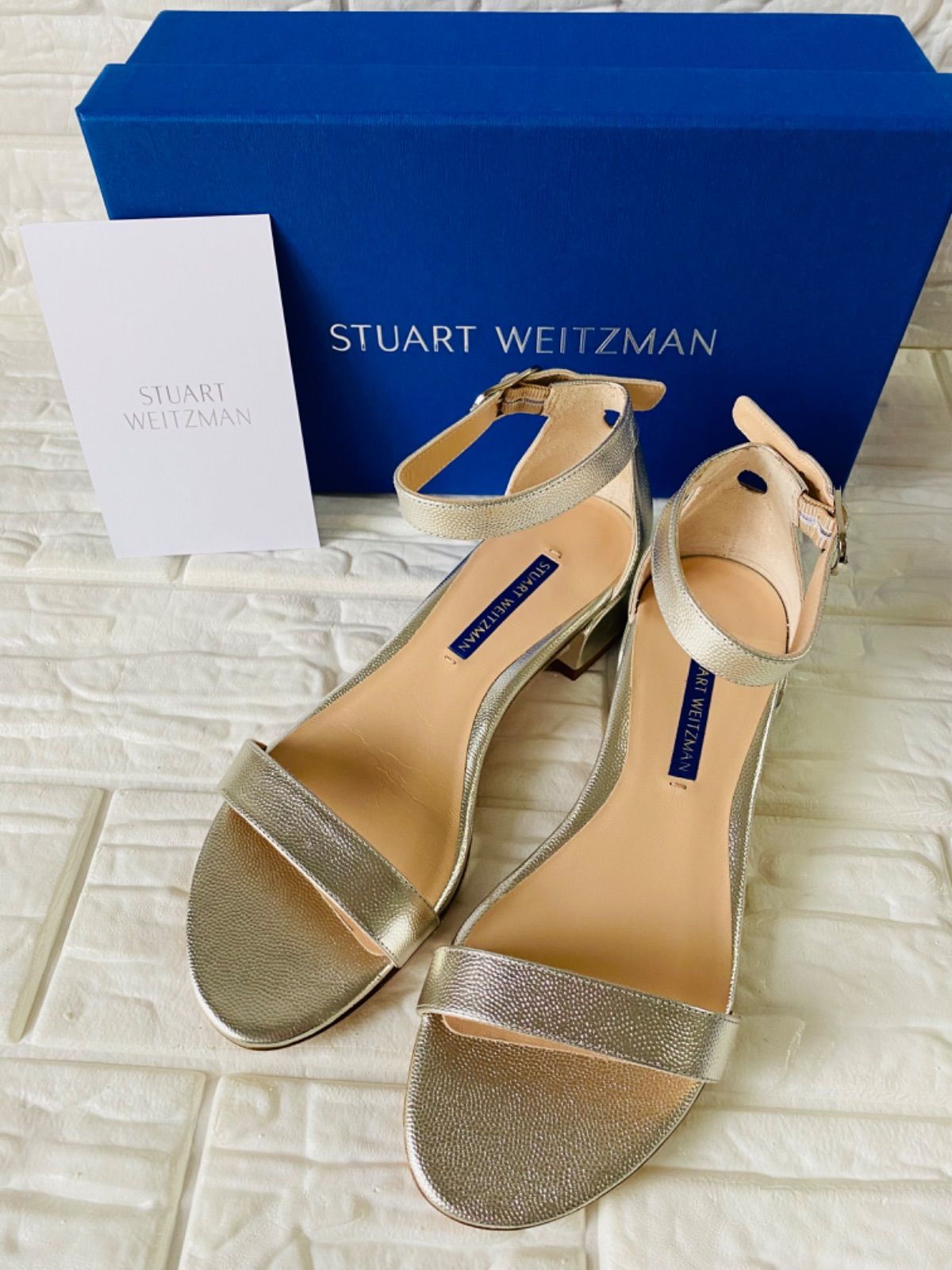 新品 未使用 人気 サンダル STUART WEITZMAN スチュワート ワイツマン