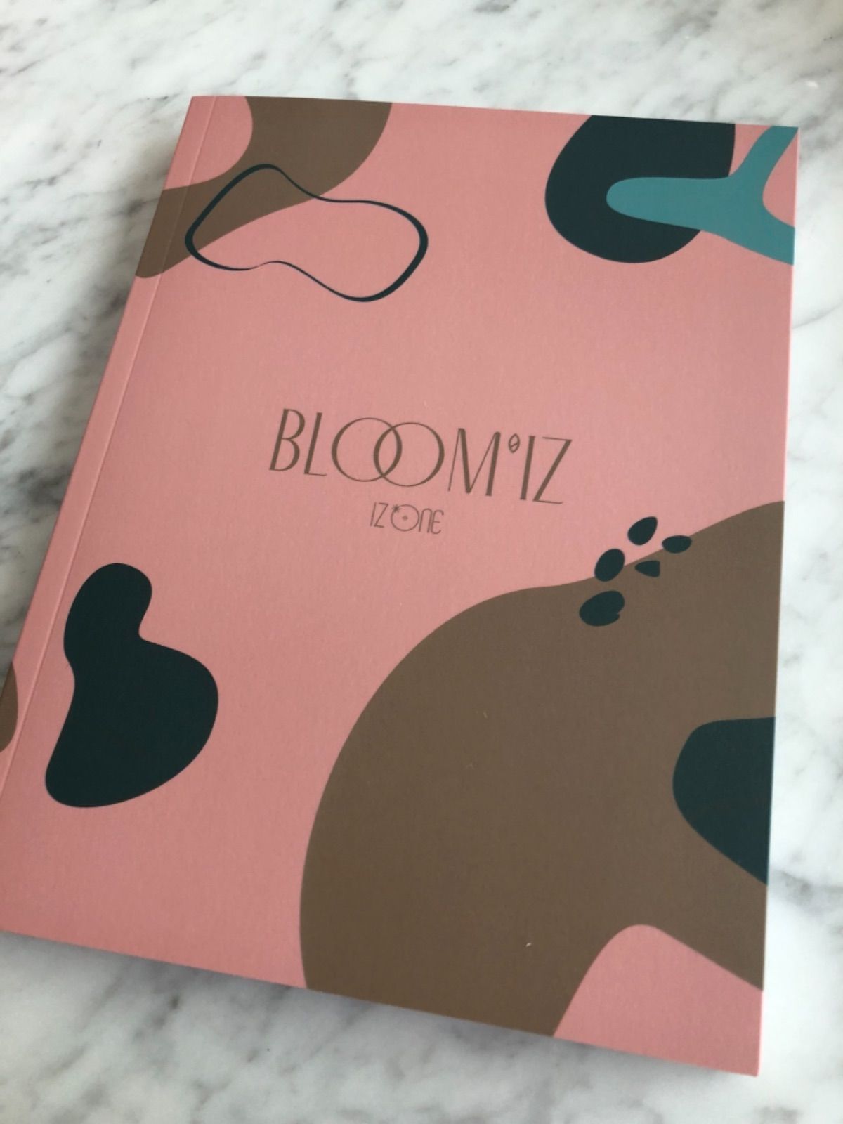 ミンジュ ❣️BLOOM*IZ CD・フォトブックセットIZ*ONE - メルカリ