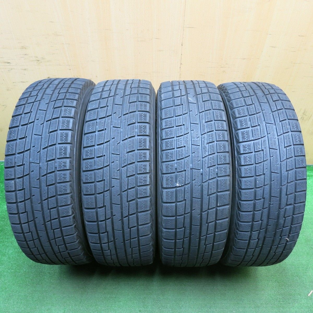 4本価格☆日産 プレサージュ 純正 215/60R17 スタッドレス ヨコハマ
