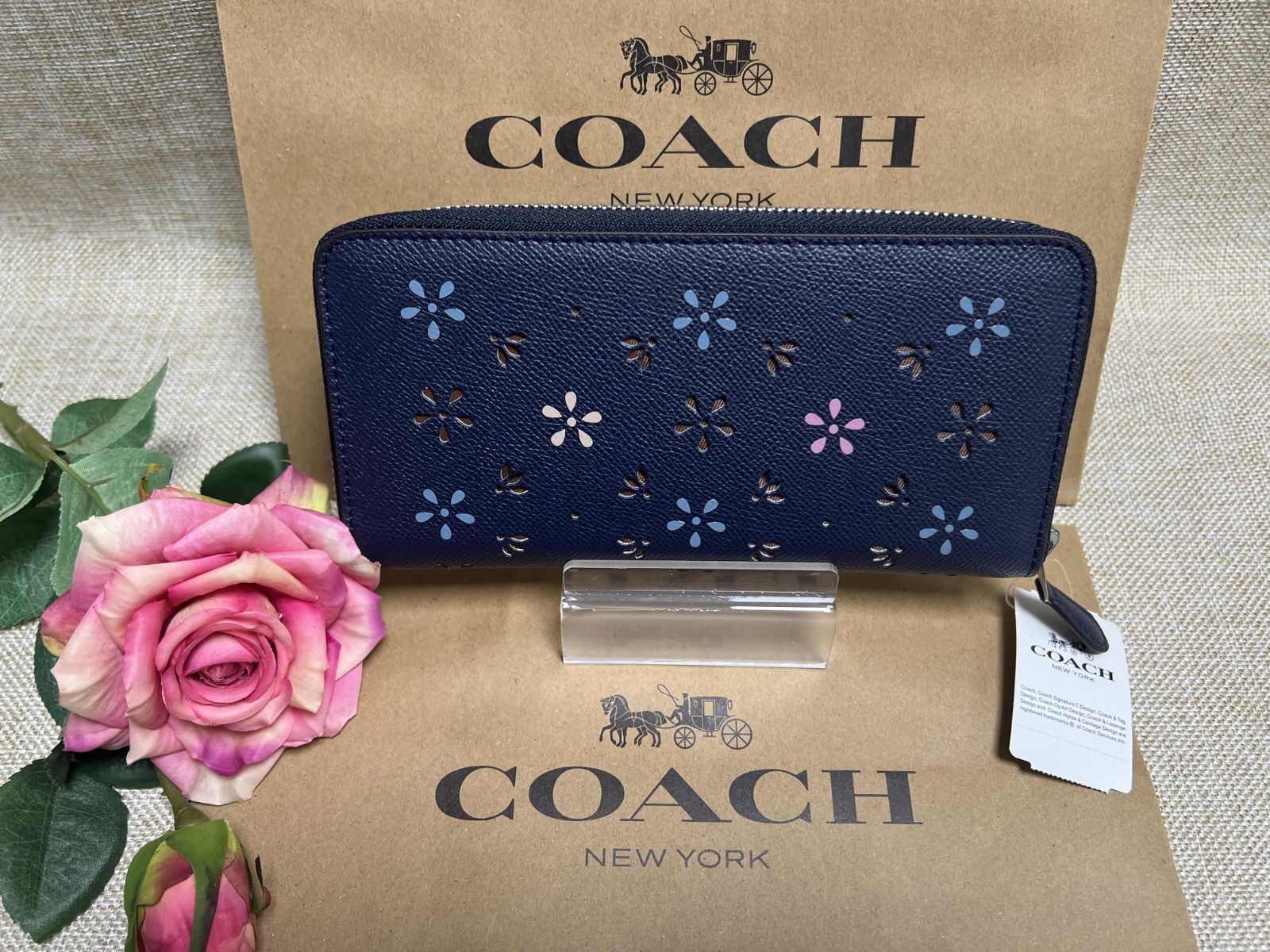 COACH コーチ 長財布 財布 シグネチャー 花柄 パンチングネイビー系