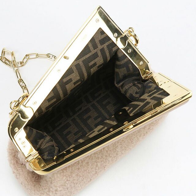 ファースト スモール