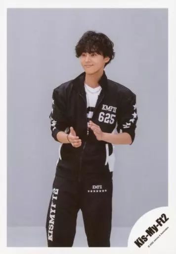 Kis-My-Ft2 キスマイ 藤ヶ谷太輔 公式写真 ⚠️中古あり 中古】生写真(ジャニーズ) Kis-My-Ft2/藤ヶ谷太輔/膝上・衣装黒・両手