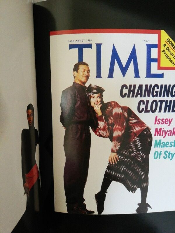 ISSEY MIYAKE (MEMOIRE DE LA MODE) イッセイミヤケ ISSEI