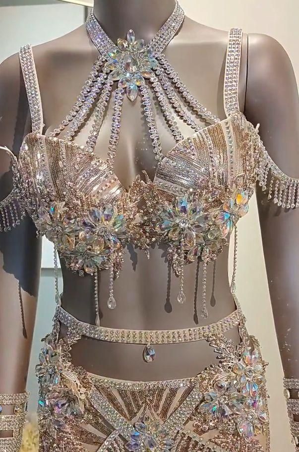 セール開催中！ ベリーダンス衣装 ブラスカートアクセサリー付 豪華 オーダーメイド