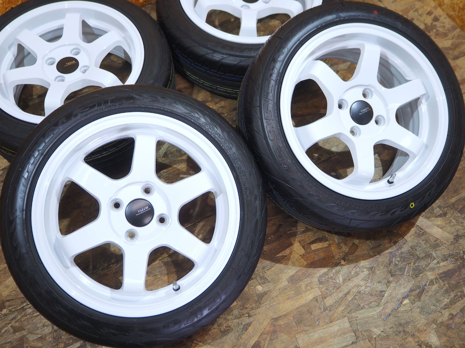 逆ゾリ 165 55R15 6.5J 38 4H100 ハイグリップ 人気 深リム 軽量 引っ張り タイヤホイールセット 1台分 アルト スペーシア ワゴンR ウェイク キャスト タント ムーヴ ミラ N-BOX デイズ ピクシス カスタム ホワイト