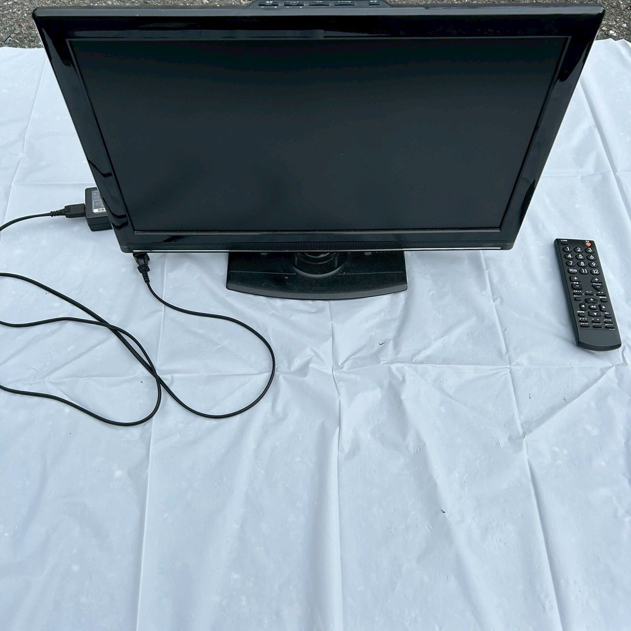 液晶デジタルハイビジョンテレビ 22型 LE-M22D230B 2011年製
