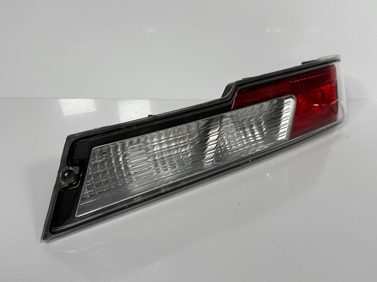 低走行 ハイゼット S321V S331V ピクシス S321M S331M 後期 純正 右テールランプ テールライト LED 81551-B5070 220-6906C R 管31576
