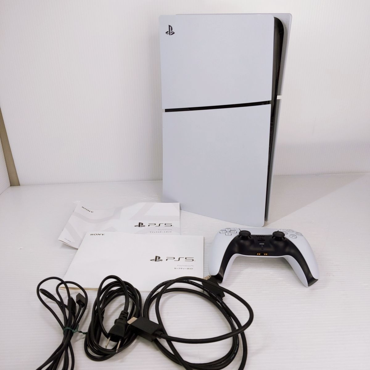 中古品】SONY ソニー PS5 プレイステーション5 新型 本体 CFI-2000 A01 
