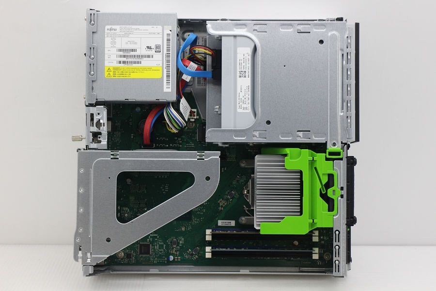 富士通 ESPRIMO D588/T Core i5 8500 3GHz/8GB/128GB(SSD)+500GB/Multi