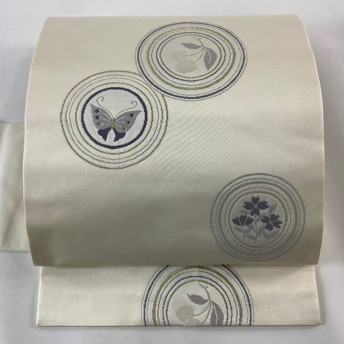 名古屋帯 優品 蝶 さくらんぼ 金銀糸 クリーム 正絹 【中古
