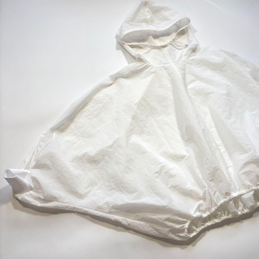  STUMBLY スタンブリー ポンチョ シアー フード ナイロン パーカー ギャザー ゆったり オーバーサイズ ホワイト モード パーカー トップス