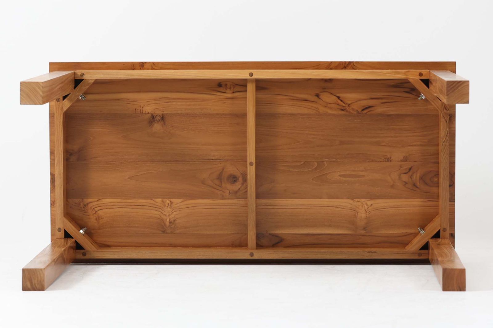 天然木チークウッド無垢材の切り株をそのまま生かして作られたサイド