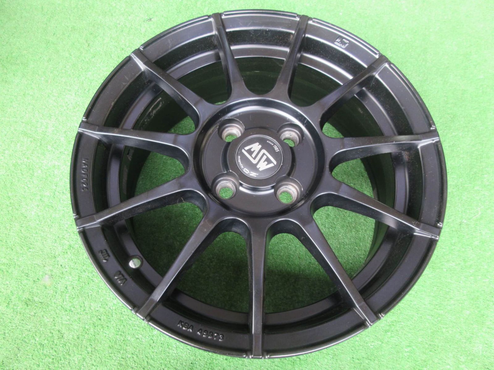 ミニクーパー用 ＯＺ ＭＳＷ８５ 6J-15 4H100 45 56.1パイ お探しの方是非いかがですか