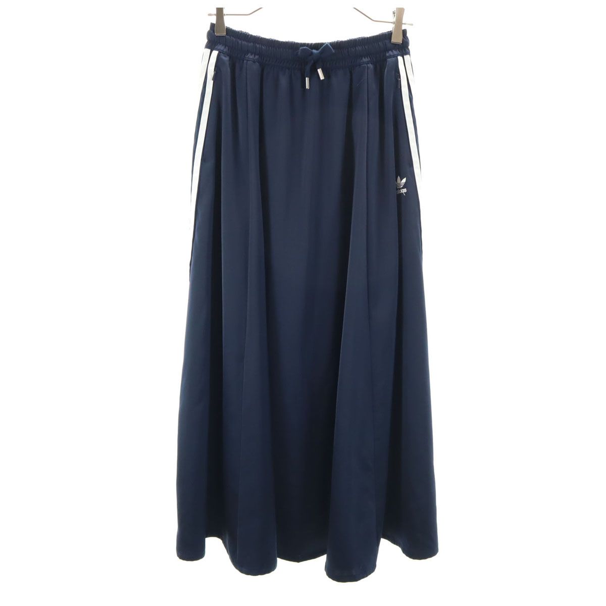 海外限定Adidas × ディズニー スカート ネイビー MサイズKE6655