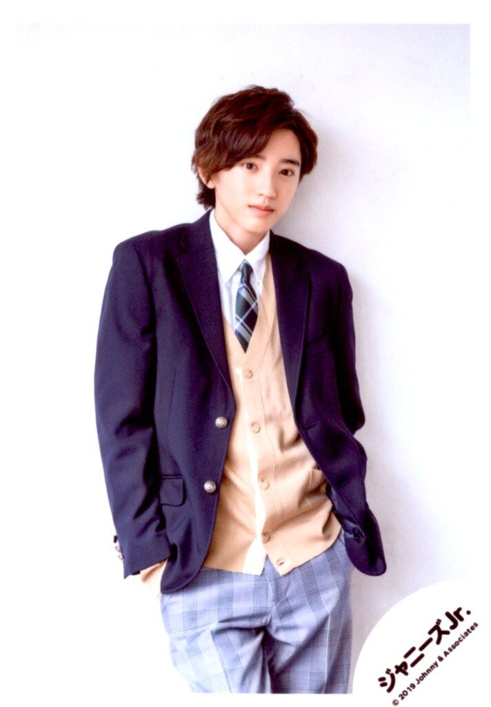 なにわ男子 道枝駿佑 公式写真 制服 アオハル