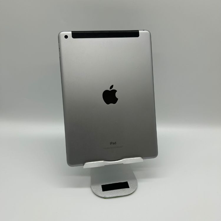iPad 第6世代 32GB Wi-Fi + Cellularモデル SIMフリー Apple シルバー