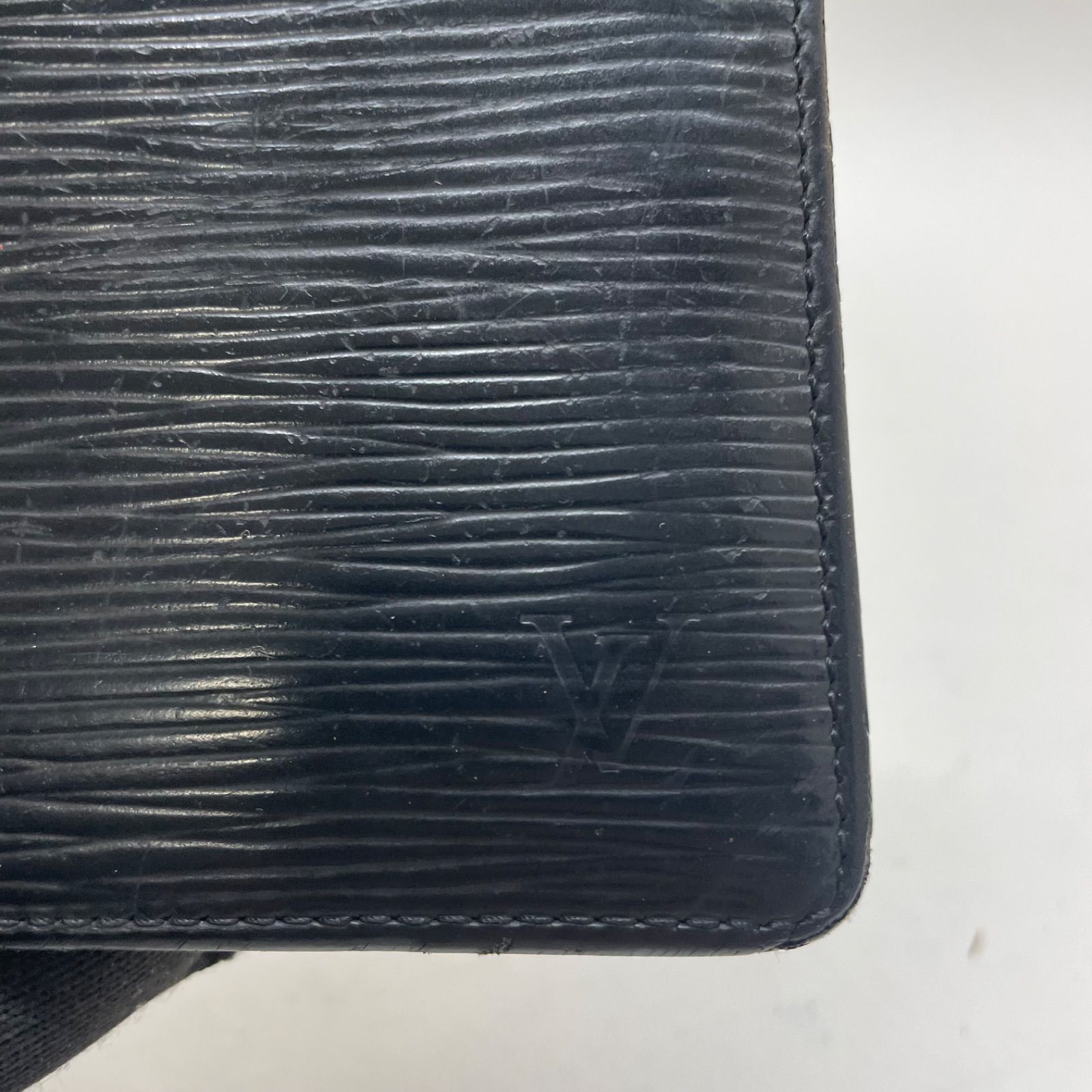 1450 LOUIS VUITTON ルイヴィトン エピ ブラック 二つ折り財布
