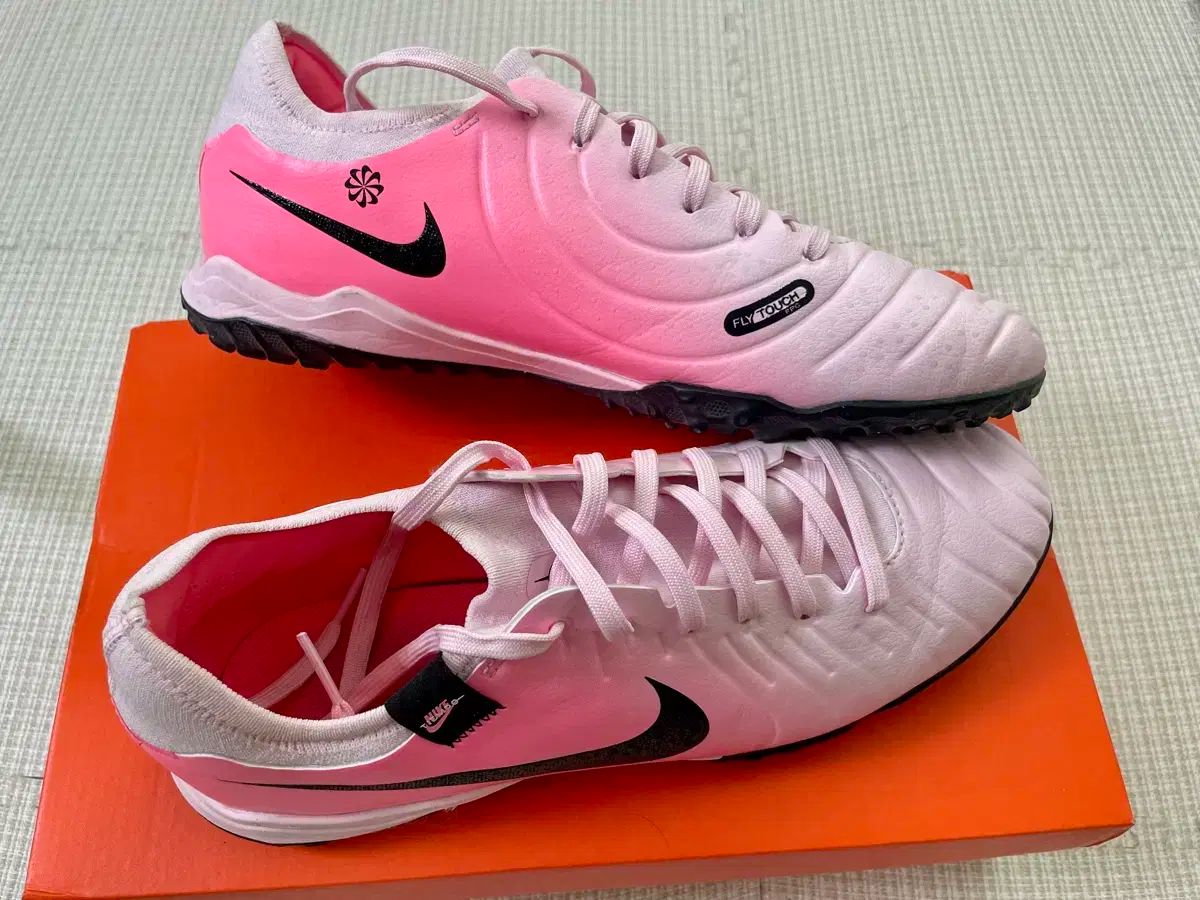 NIKE ナイキ ティエンポ 10 プロ tf 265