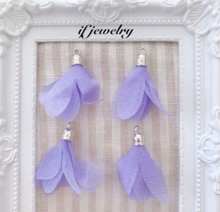 シフォンタッセルチャーム パープル 4個2ペア☆送料無料 - メルカリ 