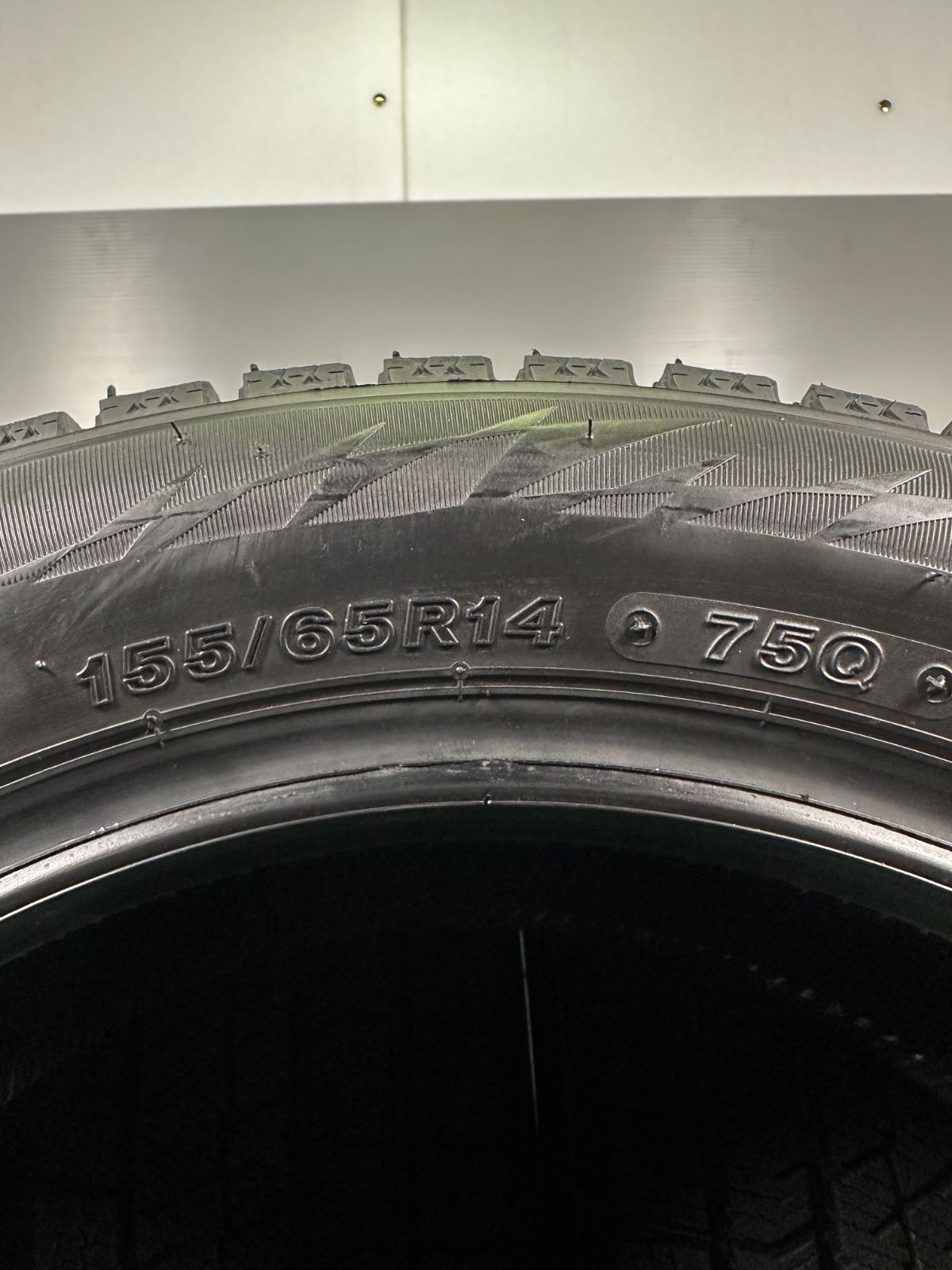 送料無料☆155/65R14 ブリヂストン VRX2 2023年製 4本 冬タイヤ