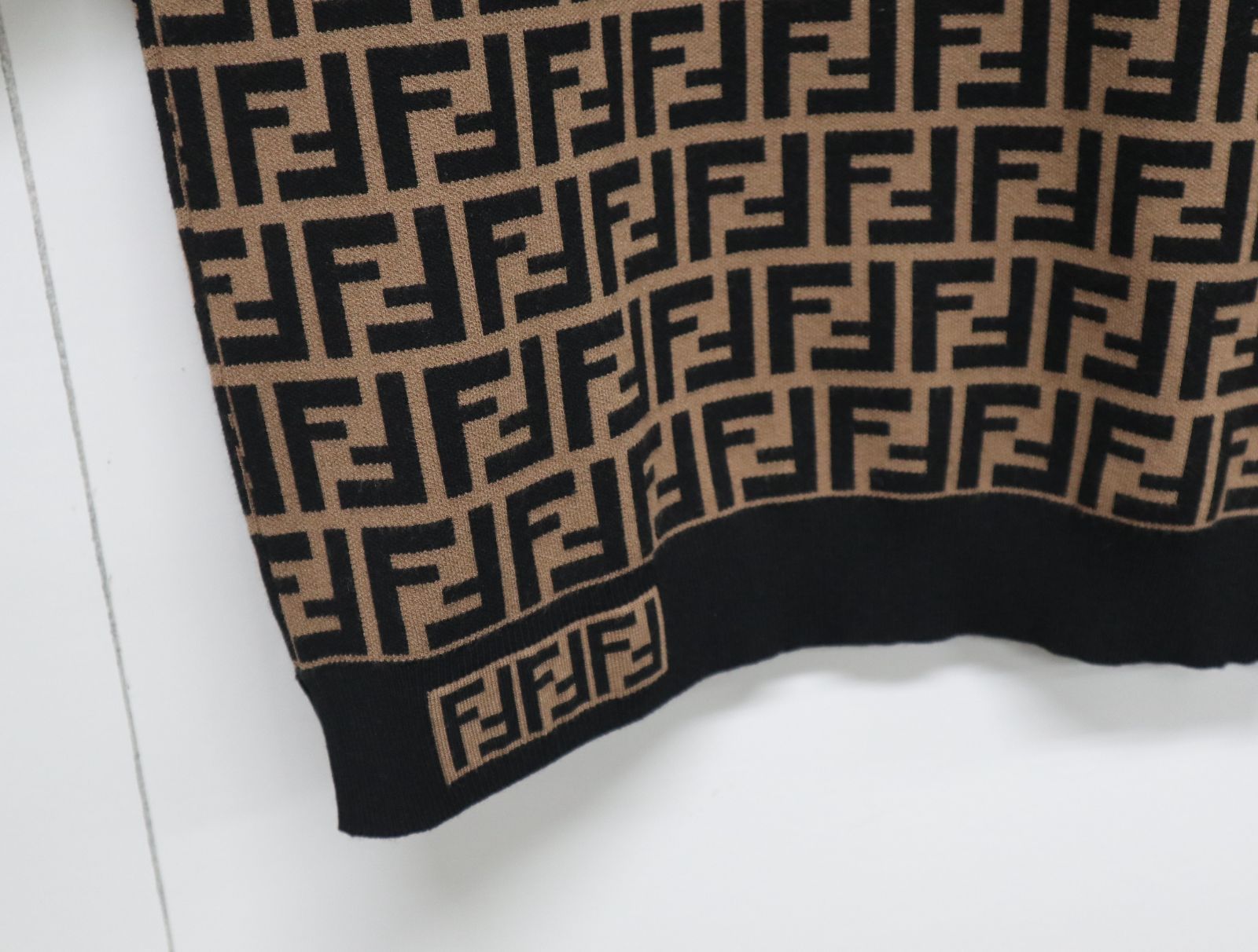 FENDI フェンディ FFロゴ ズッカ柄 半袖ニット サイズ36 FZY702